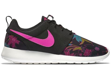 nike roshe run print floral damen schwarz pink weiß|Nike Roshe Run Floral Print Pink Foil (Women's) .